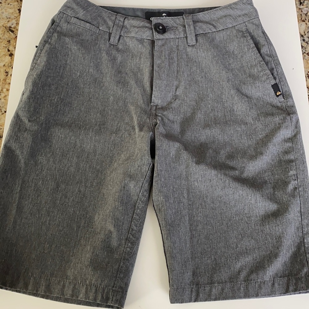 Big boys Quiksilver shorts